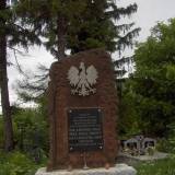Pomnik na cmentarzu w Nowej Słupi.